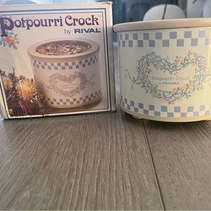 Vintage RIVAL Potpourri Crock 3206 Electric Simmering Pot - Ribbon Heart In Box